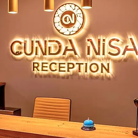 Cunda Nisa فندق